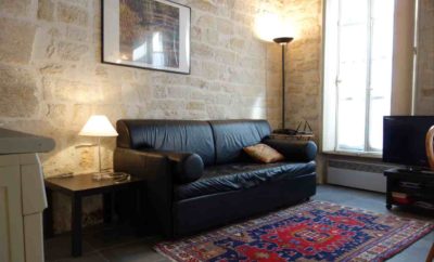 2R- Rue Dauphine PARIS  6 /Long term rental/ 1350 €/month